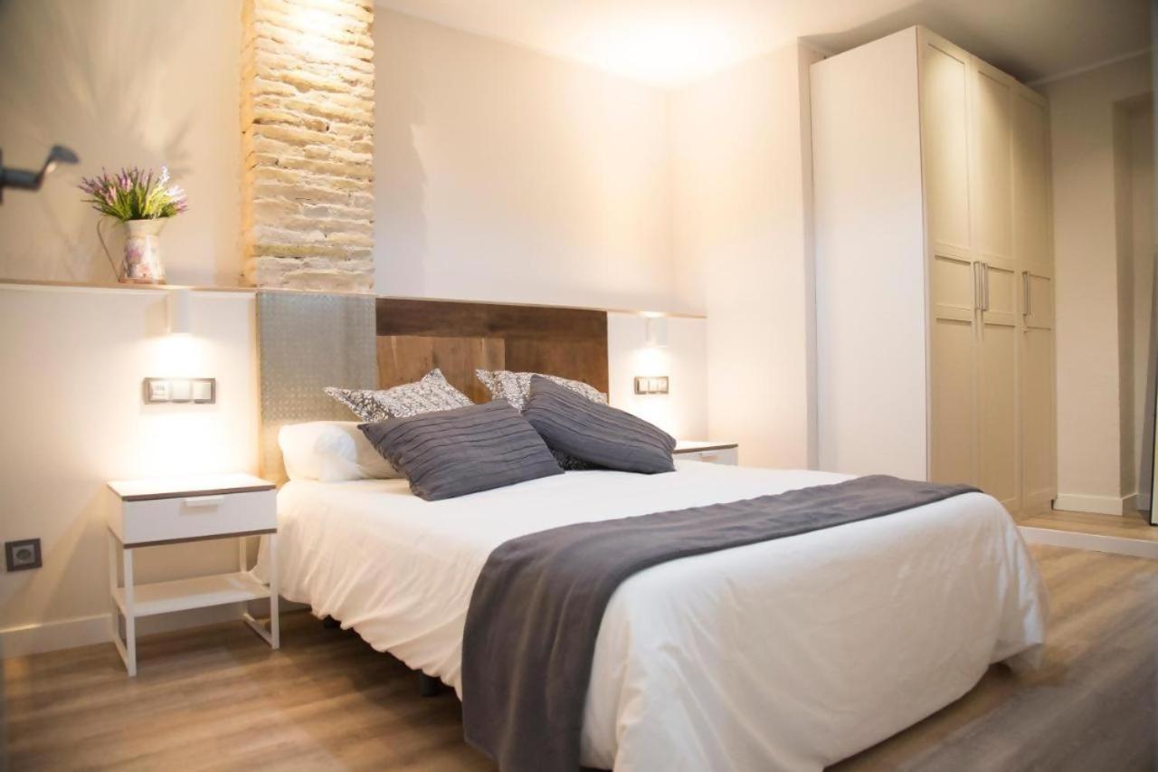 Apartamenticos Studio 39 Zaragoza Eksteriør billede